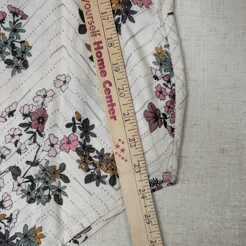 Maurices Floral Sleeveless Button-Down Boho Top - Large - Picture 10 of 13